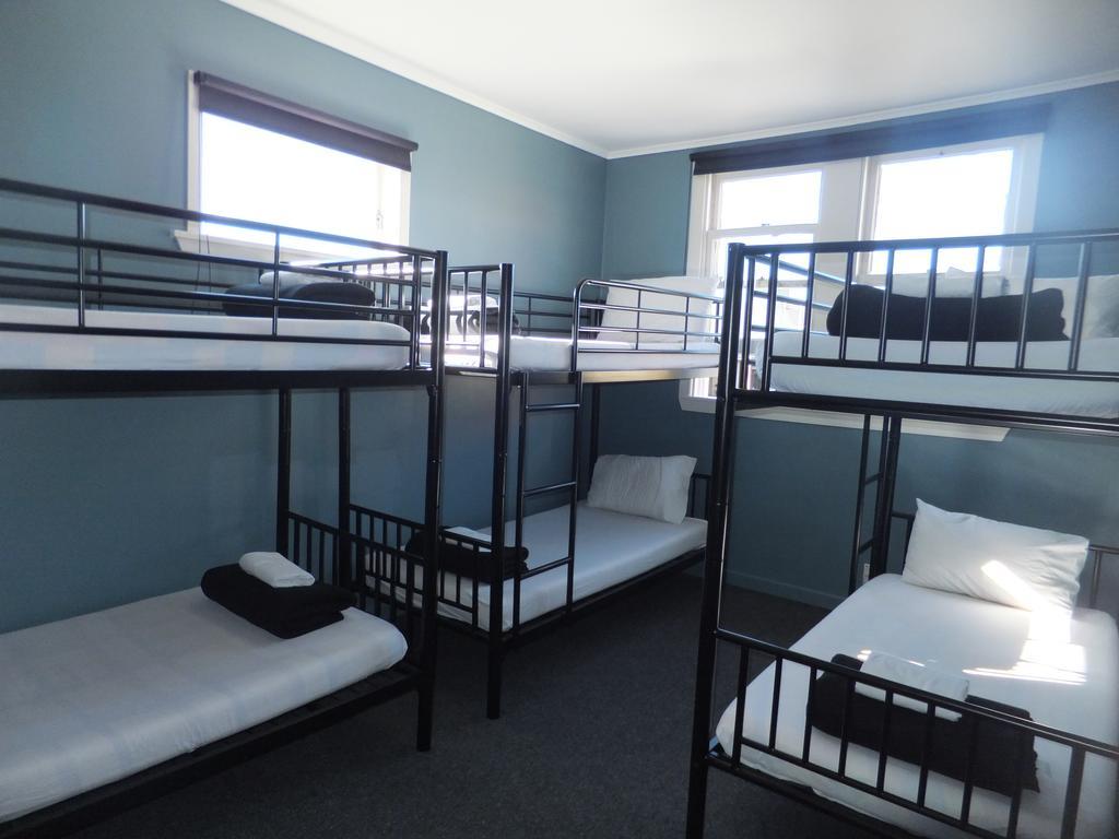 רוטורואה Crash Palace Backpackers חדר תמונה